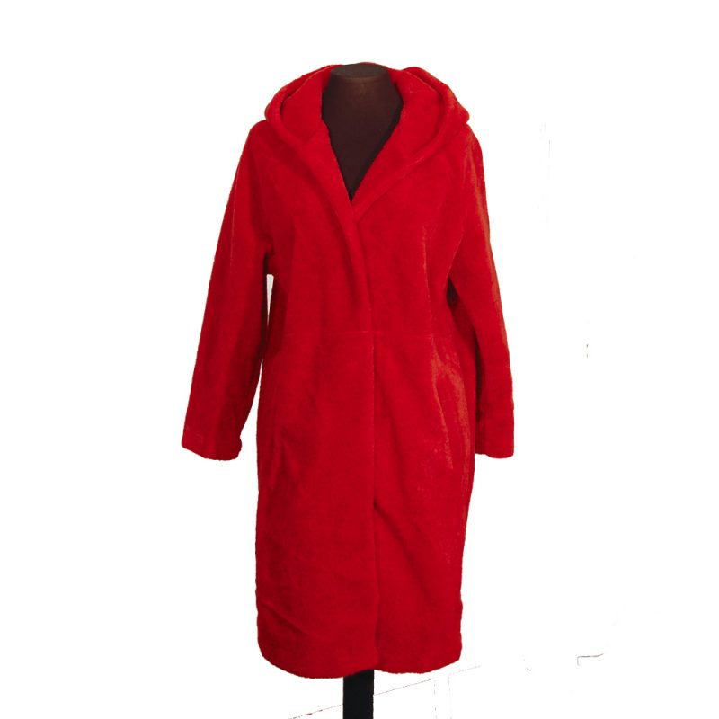 abrigo-rojo-vivo-sin-botones-8915-delante-soria-novias