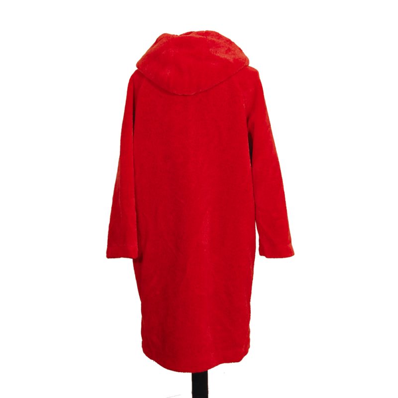 abrigo-rojo-vivo-sin-botones-8915-detras-soria-novias